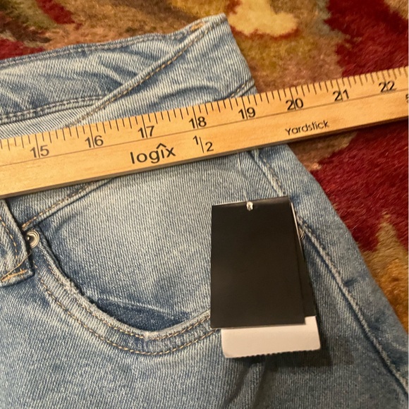 Celebrity Pink Sky Blue Jeans - Picture 3 of 5